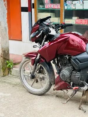 টিভিএস অ্যাপাচি আরটিআর ১৬০ ২ভি ২০২১ লাল