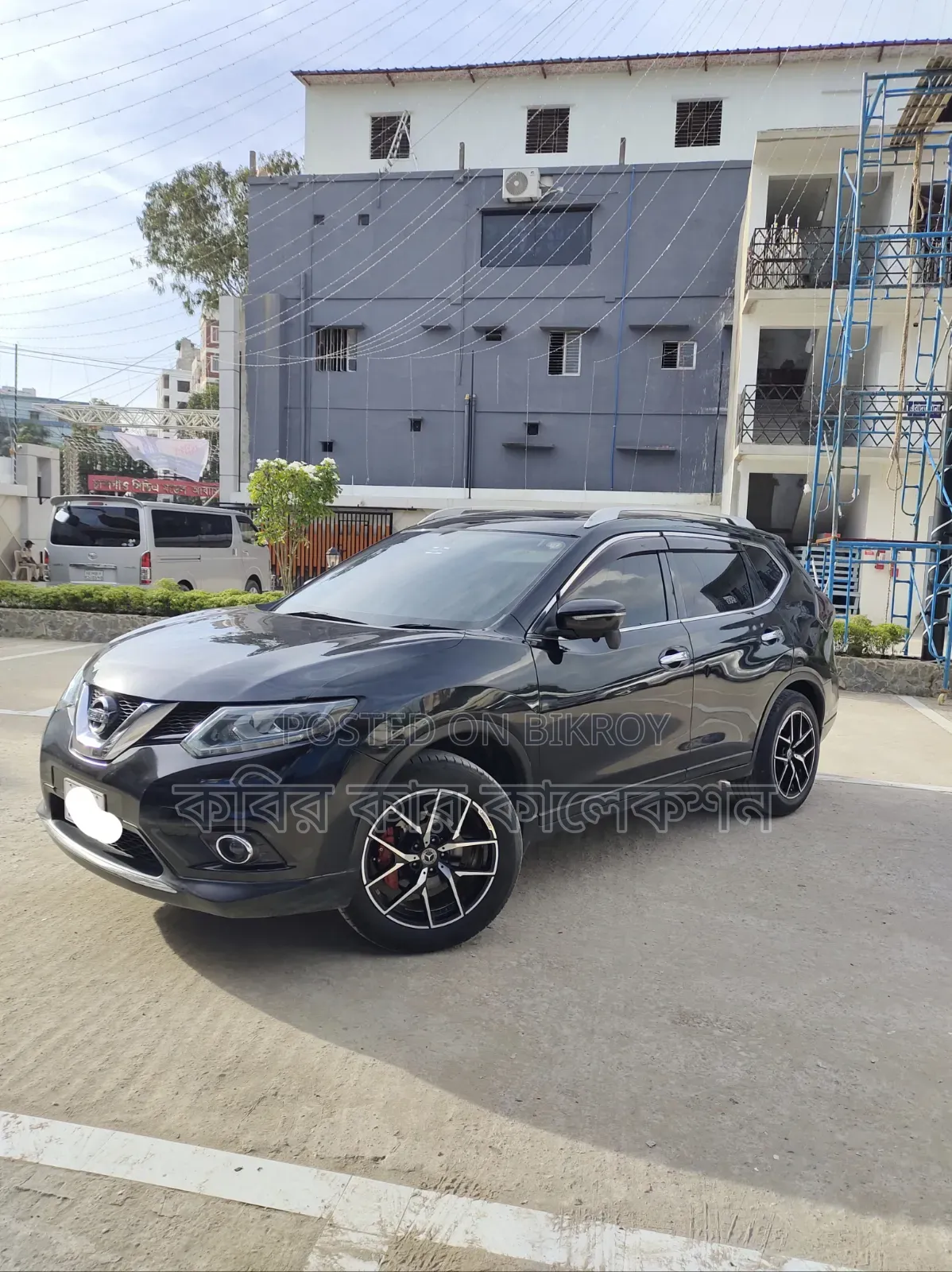 নিসান এক্স-ট্রেইল ২০১৩ ব্ল্যাক