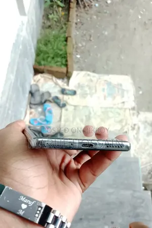 New Tecno Camon 40 Pro 4G 256 GB Silver