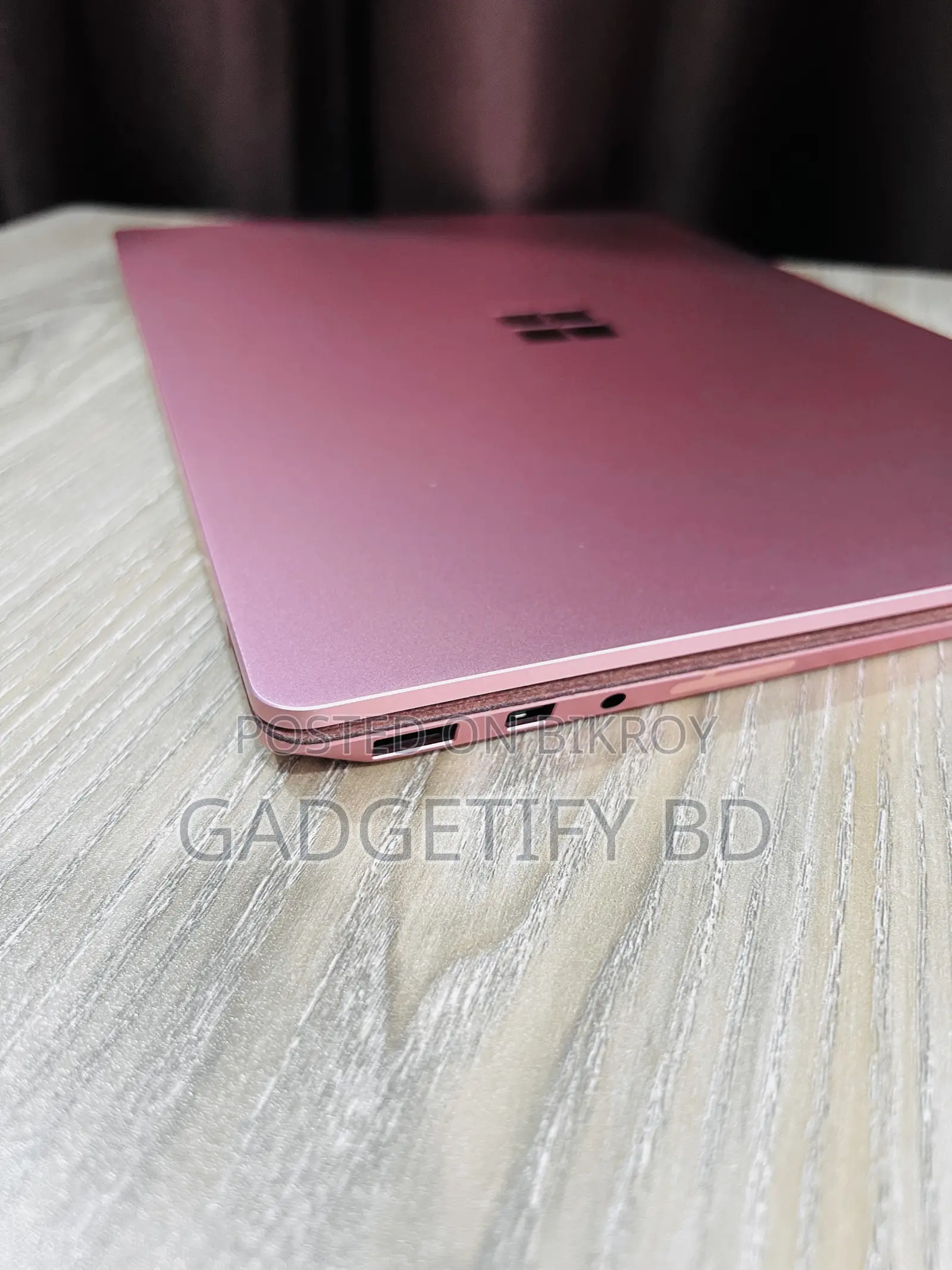 Microsoft Surface Laptop 2 8GB Intel Core i5 SSD 256GB