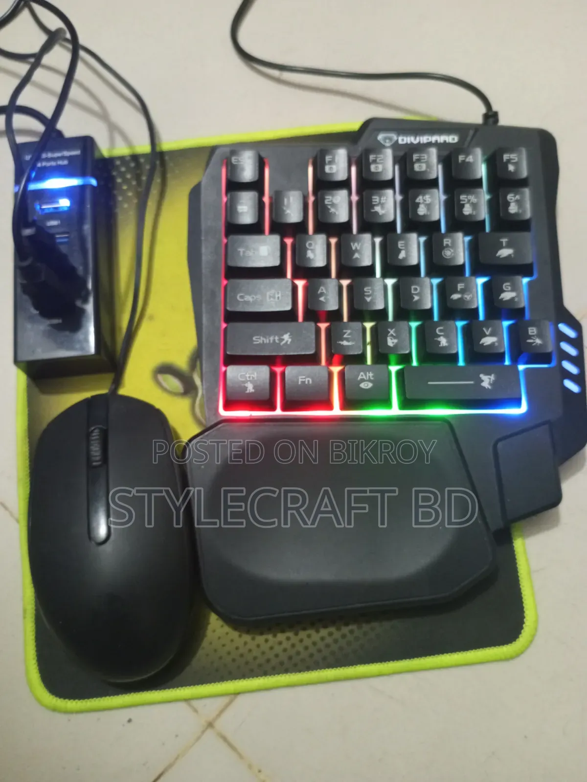 Divipard X5 One Hand Gaming Keyboard - For sale in like-new condition