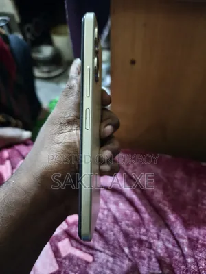 New Vivo Y16 64 GB Gold
