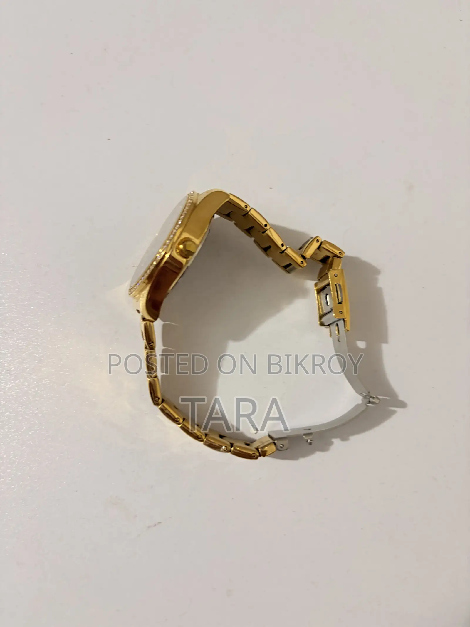ফিমেল ওয়াচ