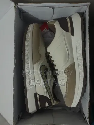 Brand New Fashion Men's Casual Shoes (EU 42)