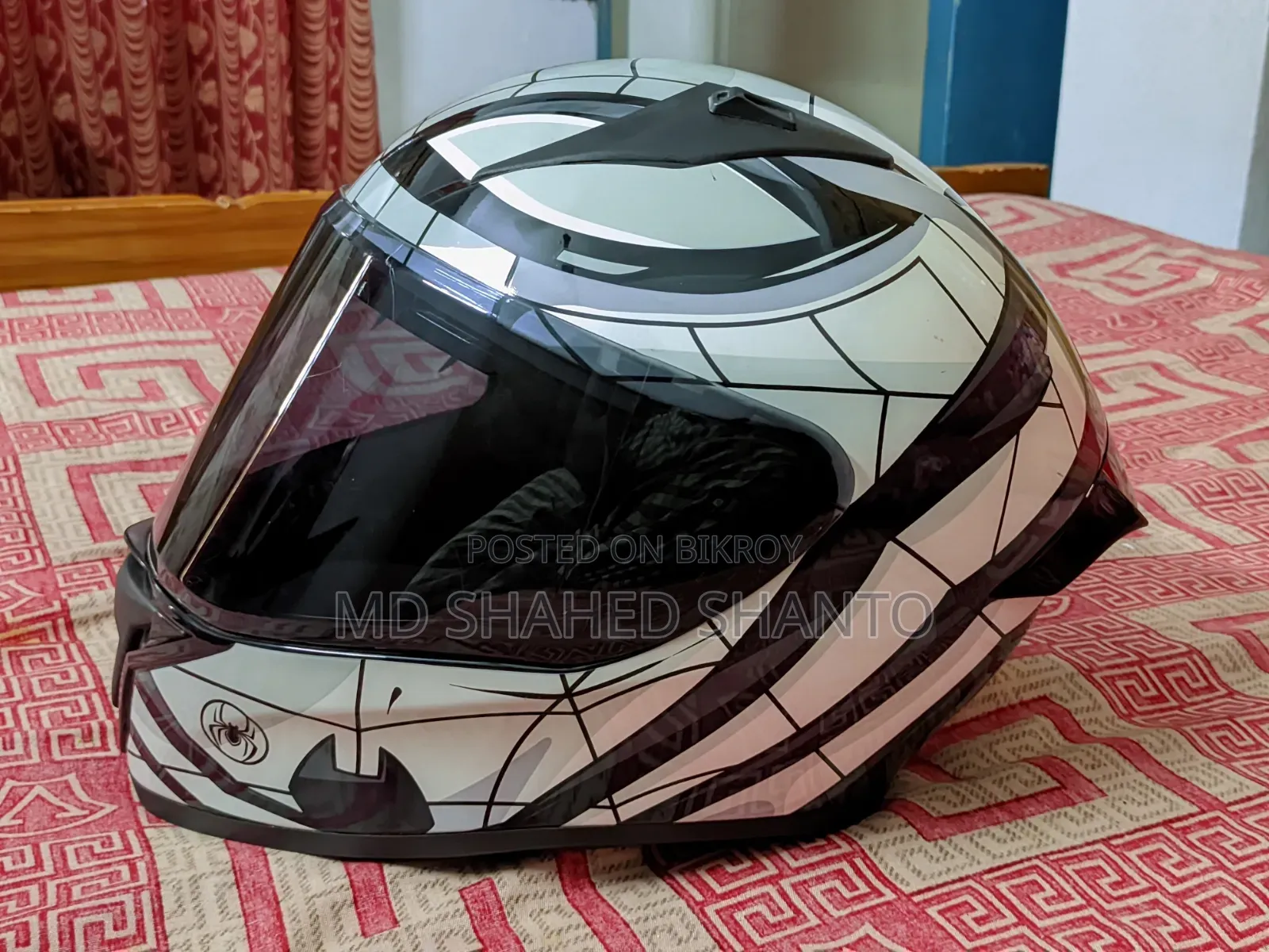 Vega Helmet Spiderman Edition