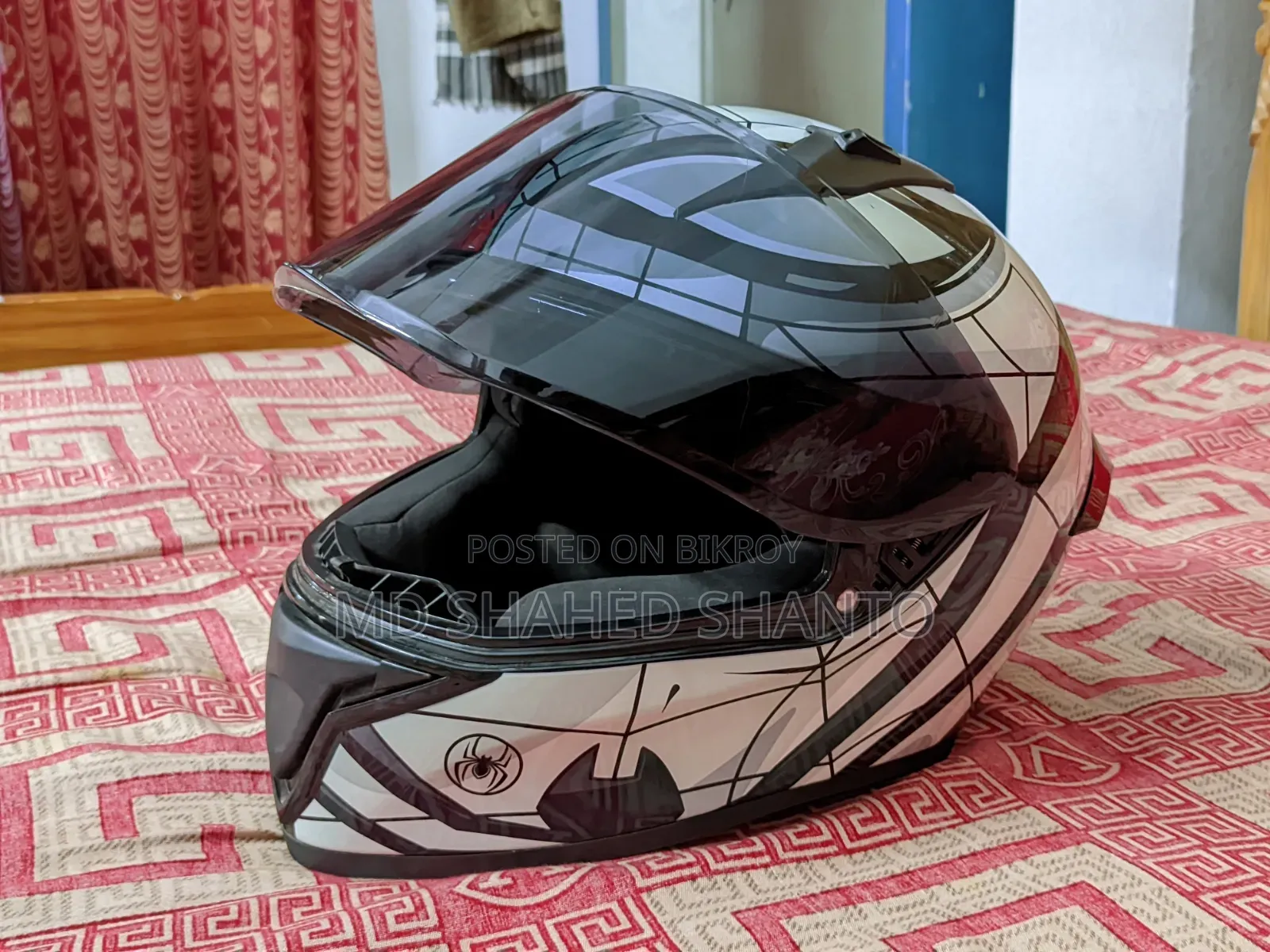 Vega Helmet Spiderman Edition