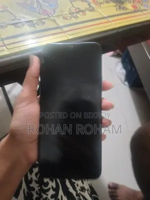 Vivo Y51 16 GB Black