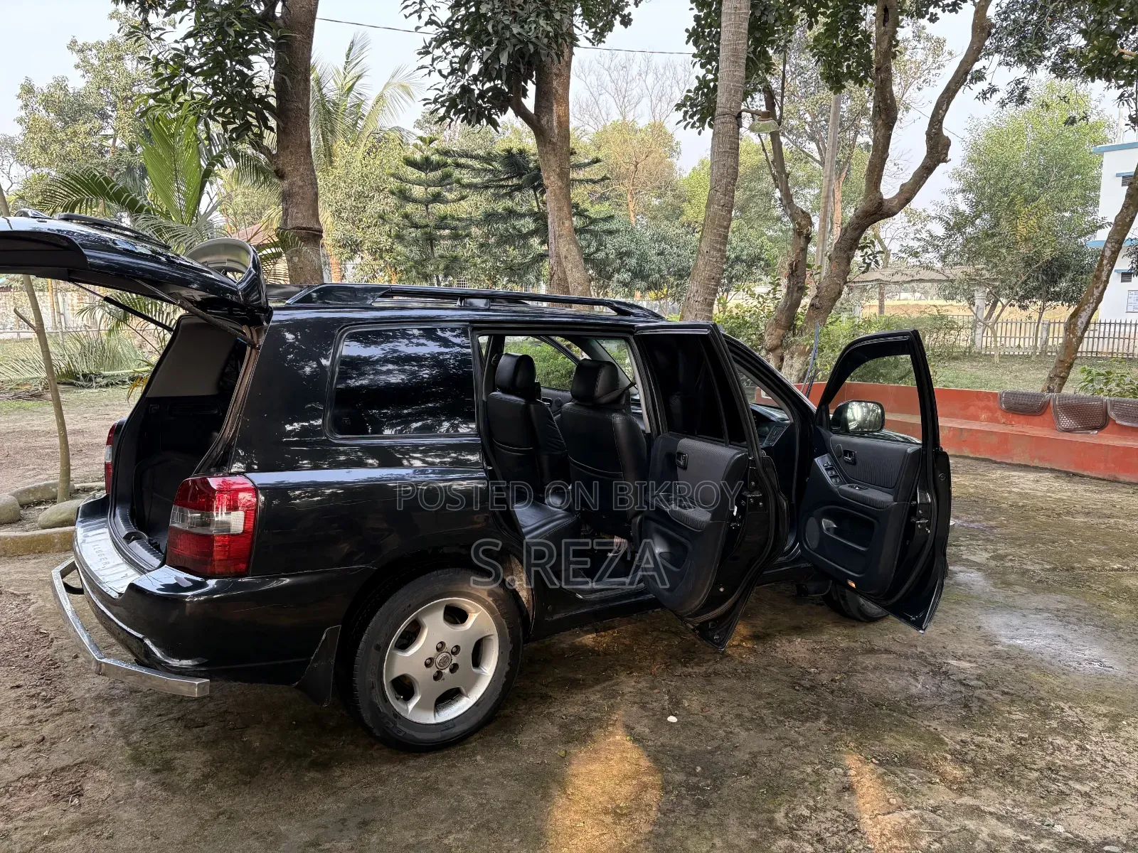 Toyota Kluger 2004 Black