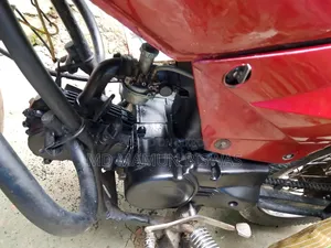 Bajaj Boxer 100 2016 Red