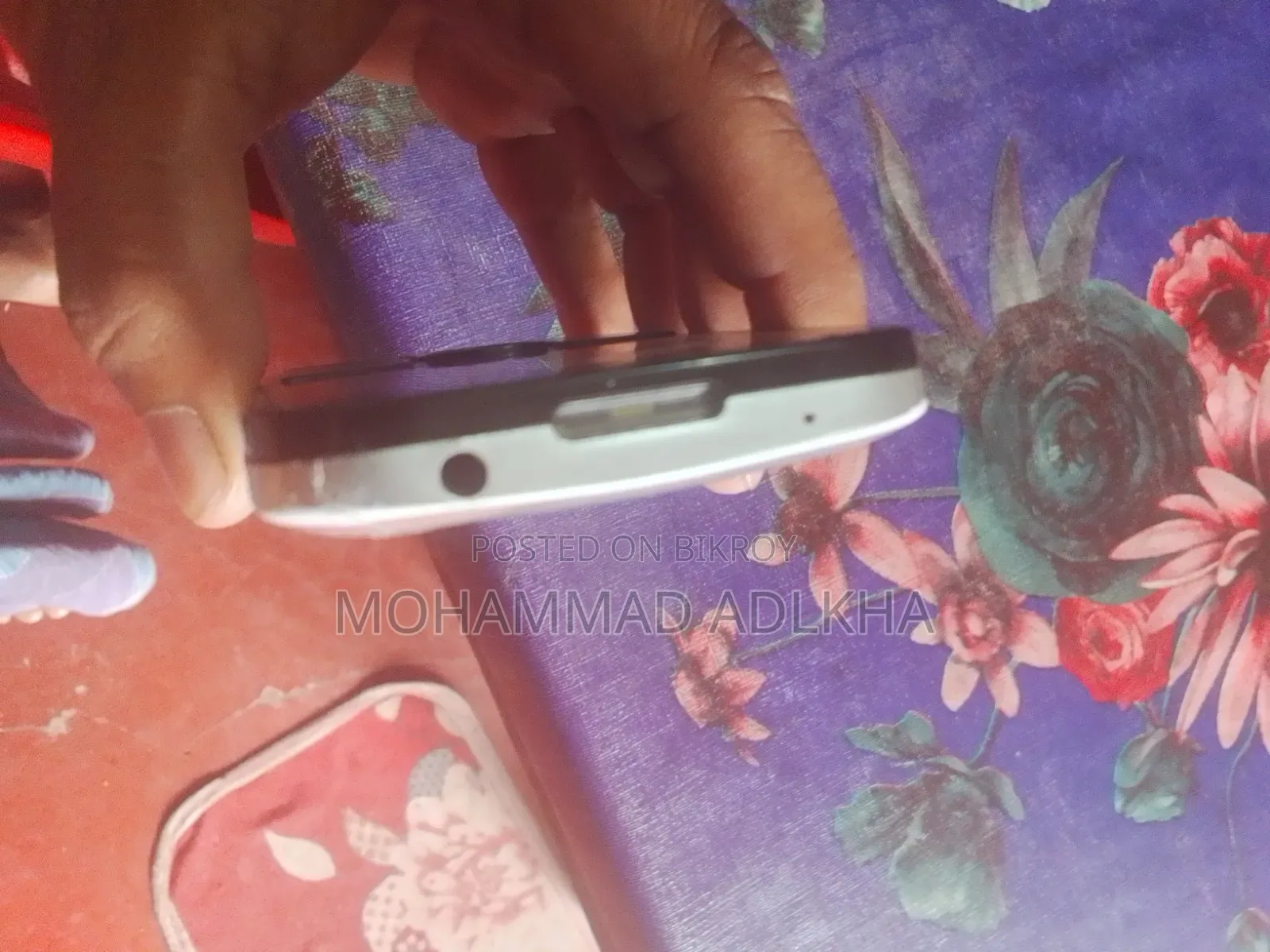 Alcatel White