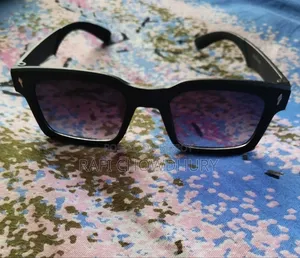 Premium Black Sunglasses | Stylish Design | Excellent Condition