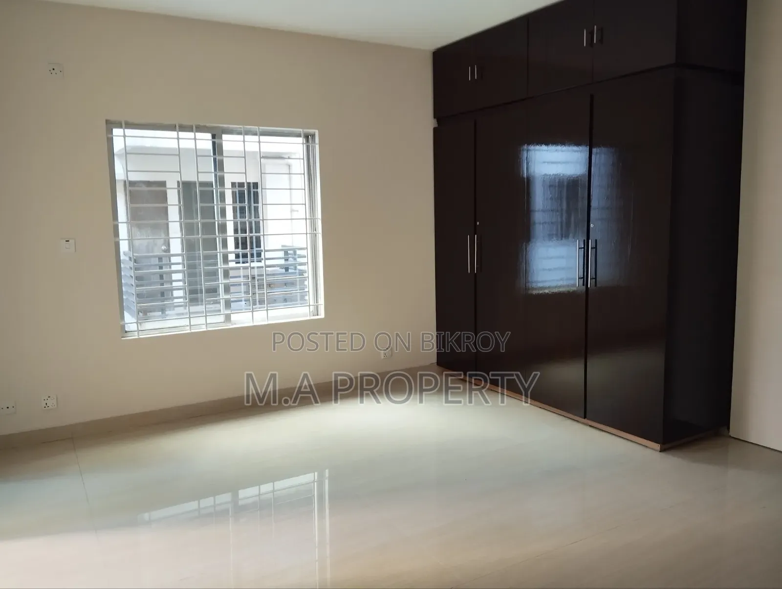 4 Bedrooms Apartment in Anz, Gulshan for Rent