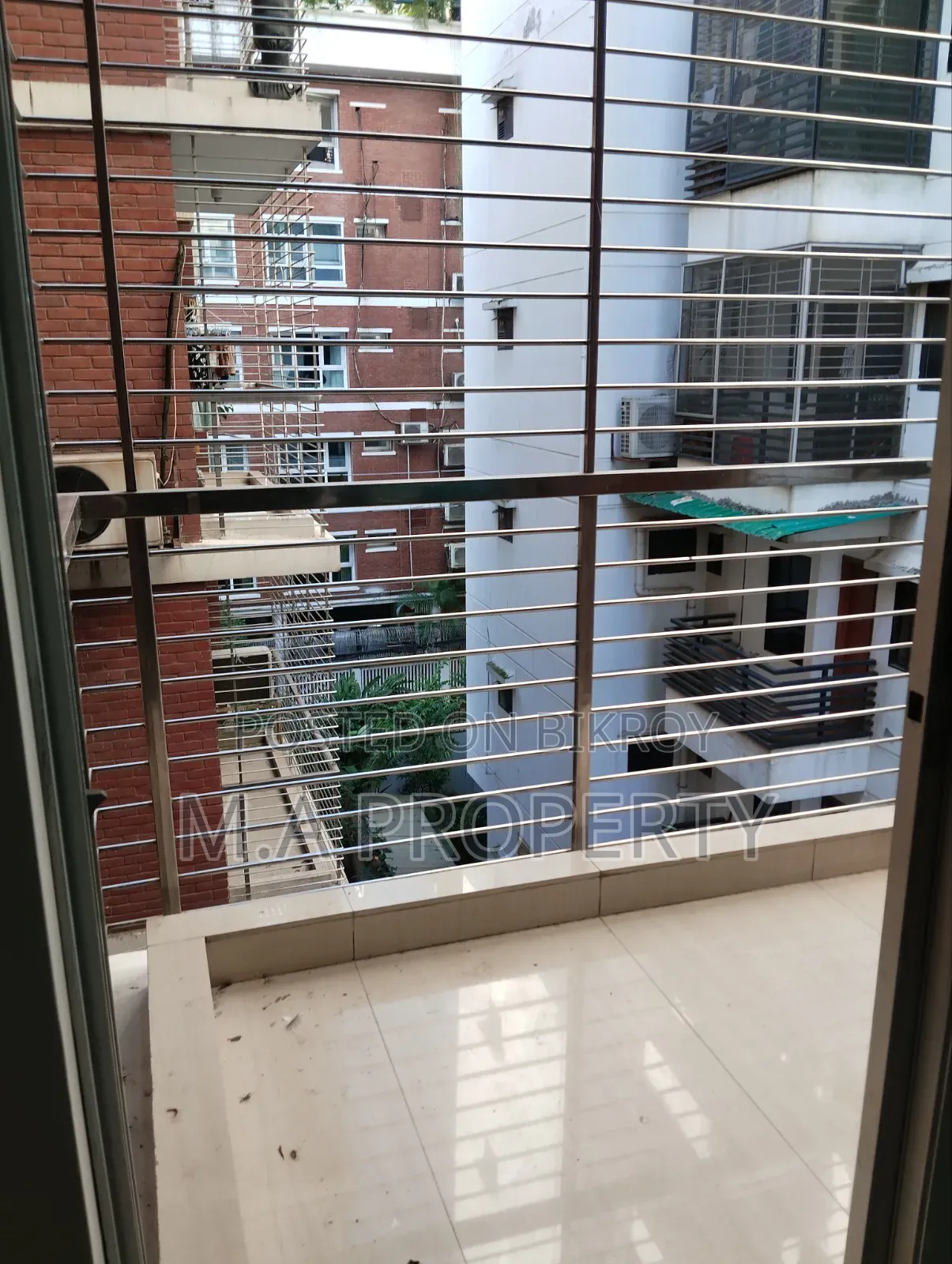 4 Bedrooms Apartment in Anz, Gulshan for Rent