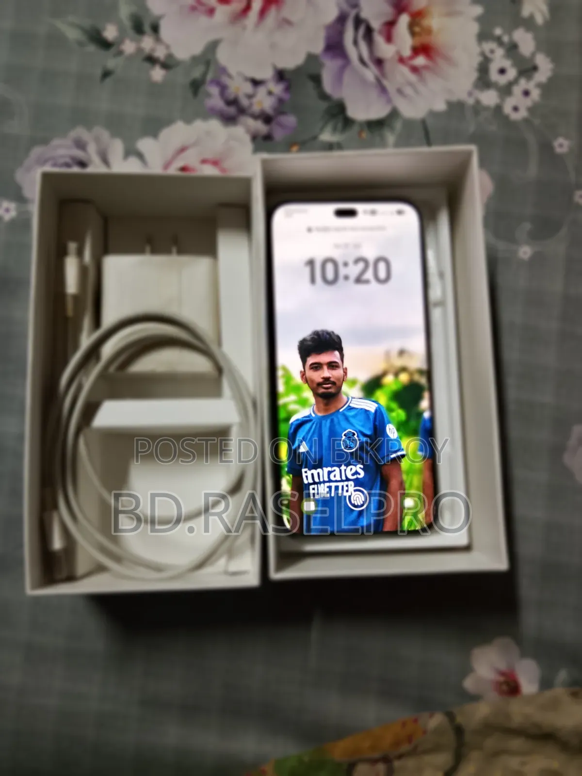 অনার ৪০০ ৫১২ জিবি সিলভার