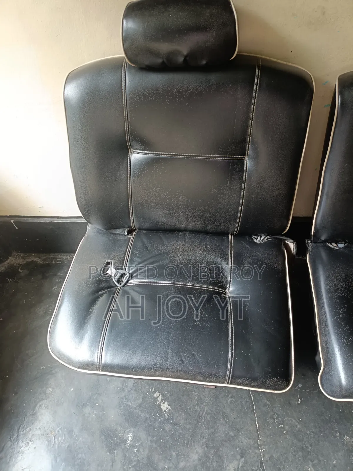 Hiace Car Middle Seat