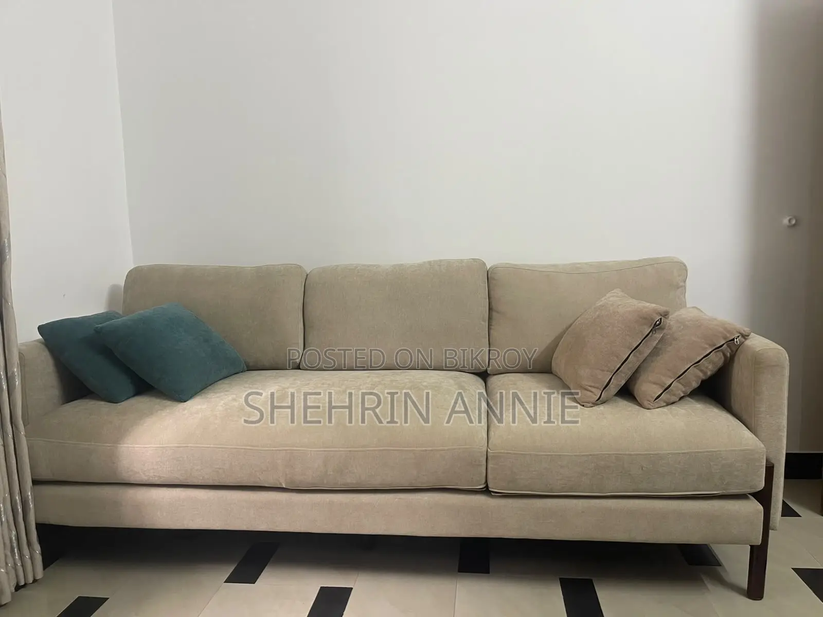 ওয়ান সিটার পিসসহ সোফা সেট