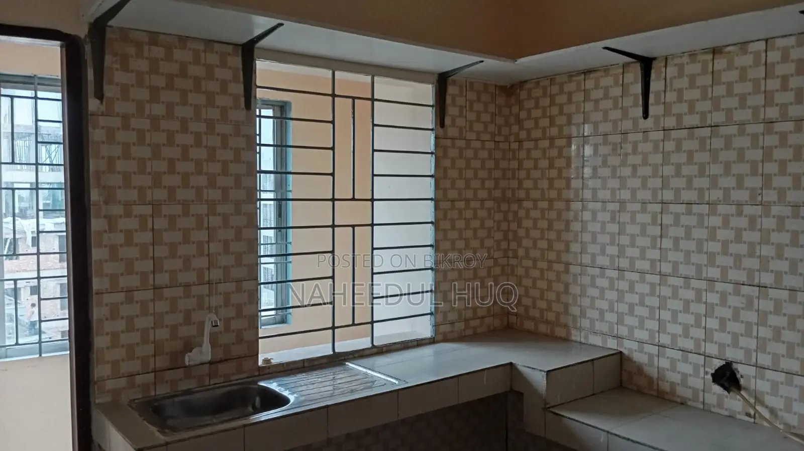 3 Bedroom Apartment in Radix Nur-E-Nazam, New Market for Rent