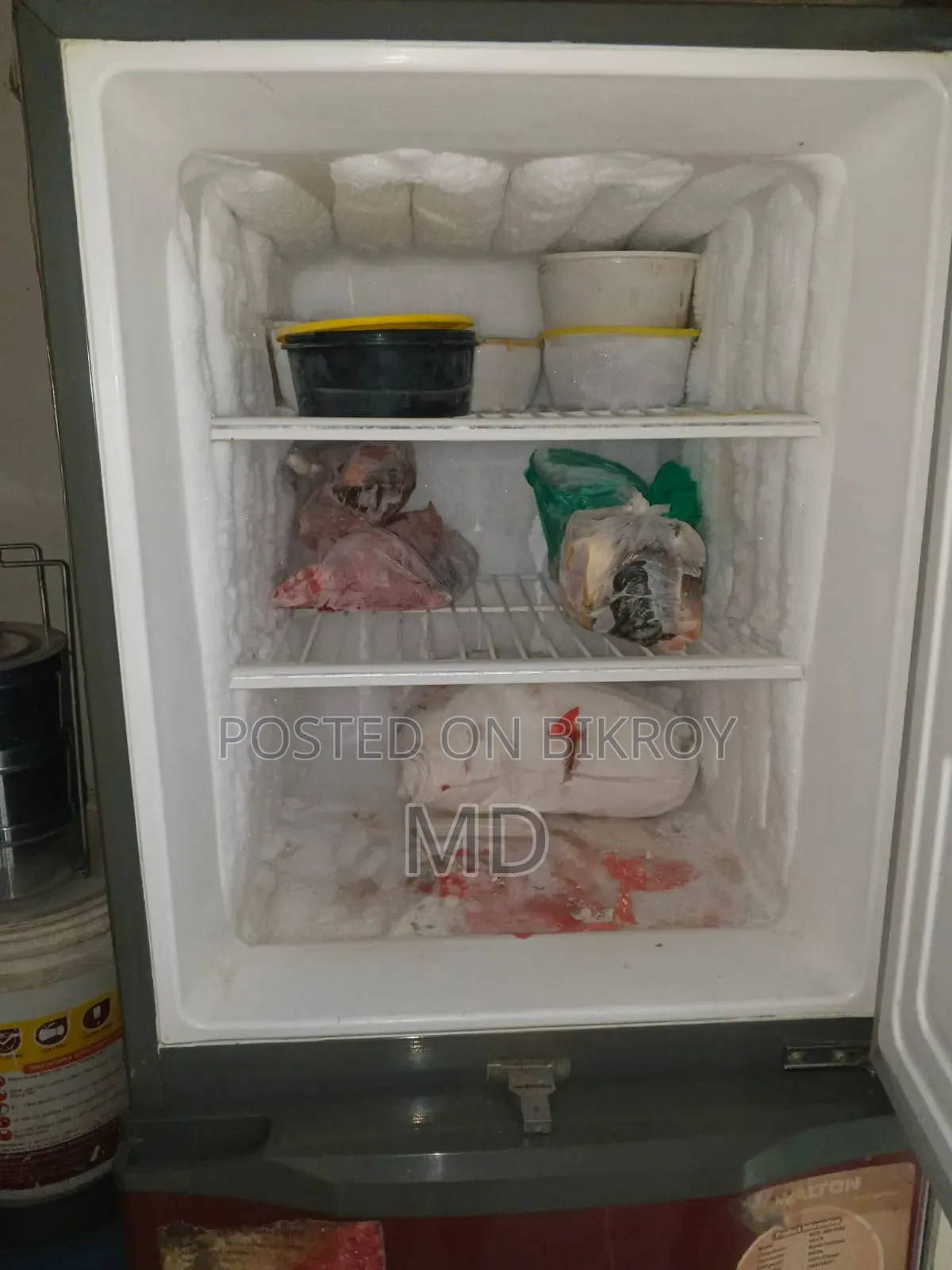 Walton Refrigerator, 100% Copper, 18 cft, The fridge looks like completely new