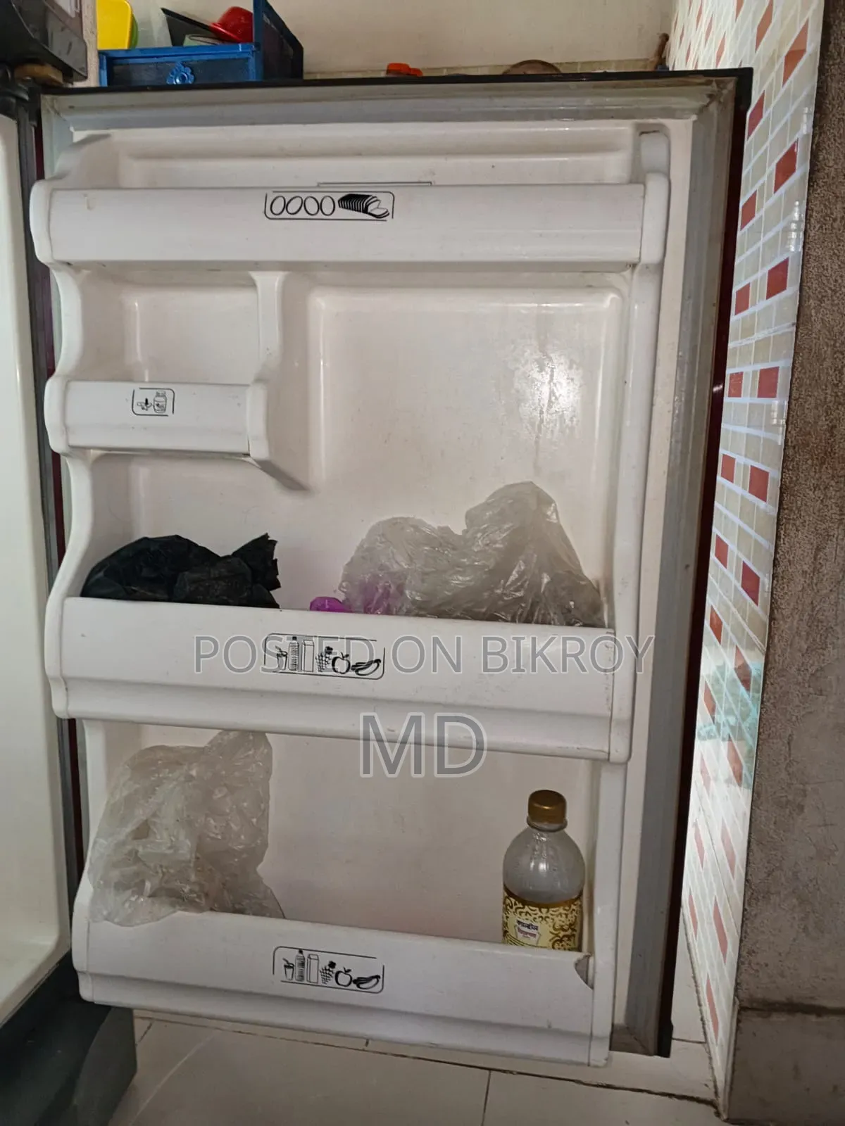 Walton Refrigerator, 100% Copper, 18 cft, The fridge looks like completely new