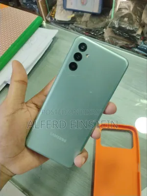 Samsung Galaxy M13 64 GB Green