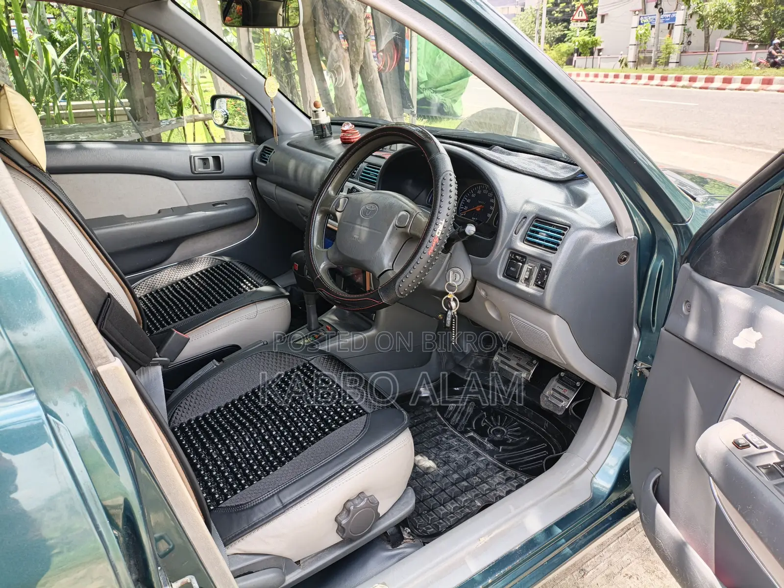 Toyota Starlet 2000 Green