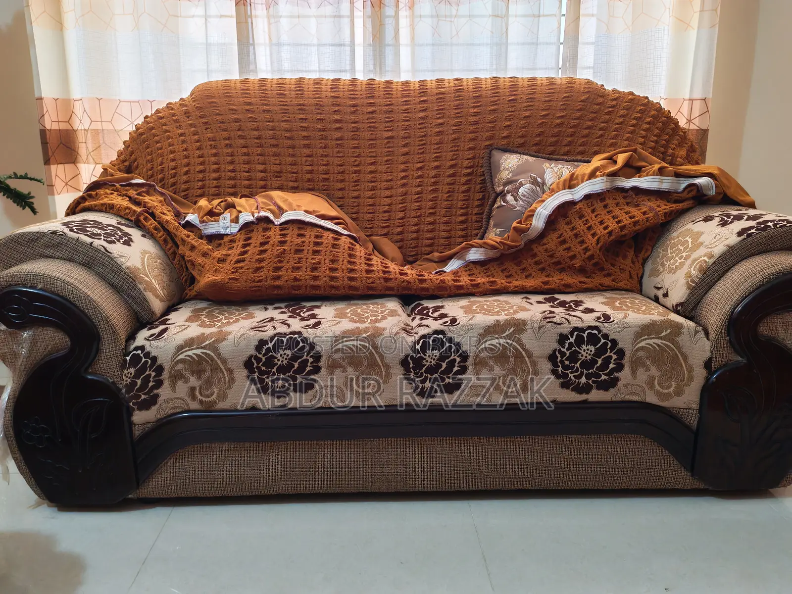 Almost New Fresh Sofa (2+2+1)
