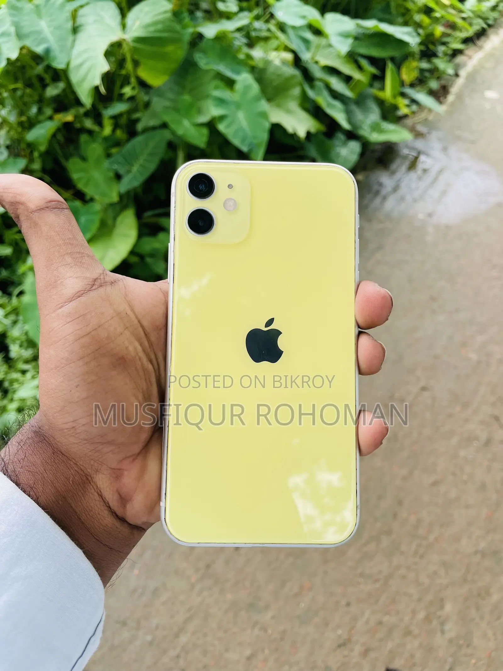 Apple iPhone 11 64 GB Yellow