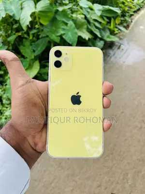 Apple iPhone 11 64 GB Yellow