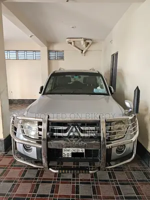 Mitsubishi Pajero Super Exceed 2006 Silver