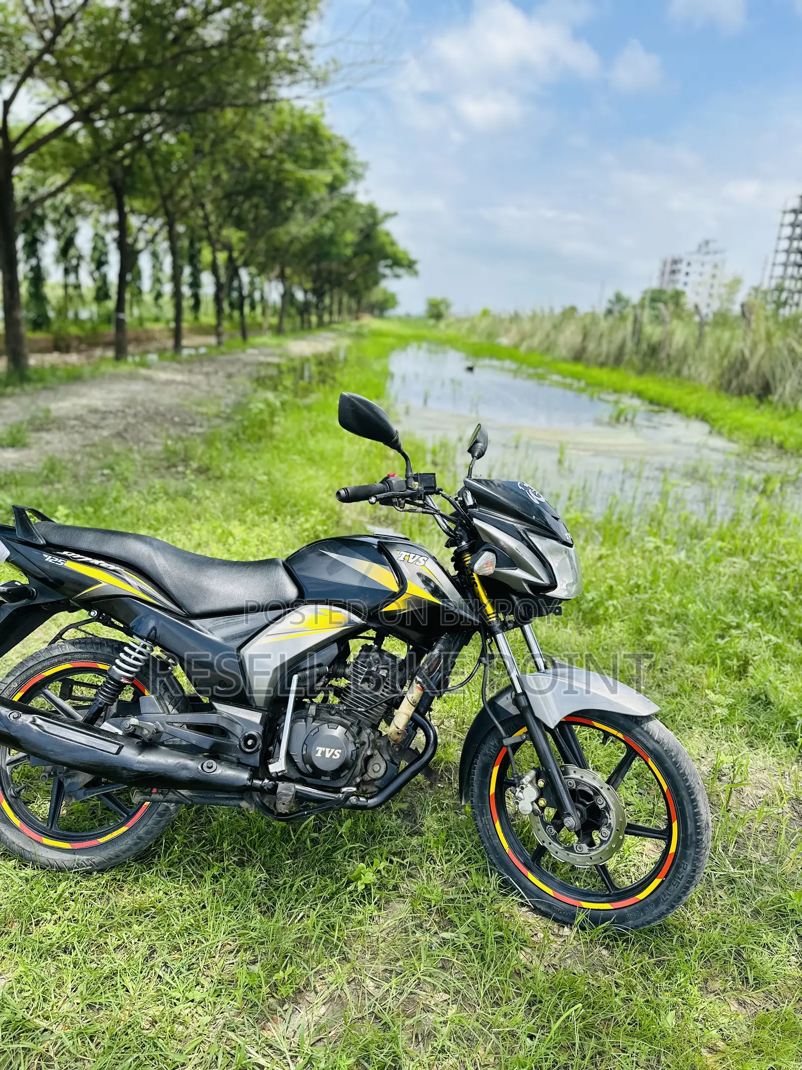TVS Stryker 125 2023 Yellow