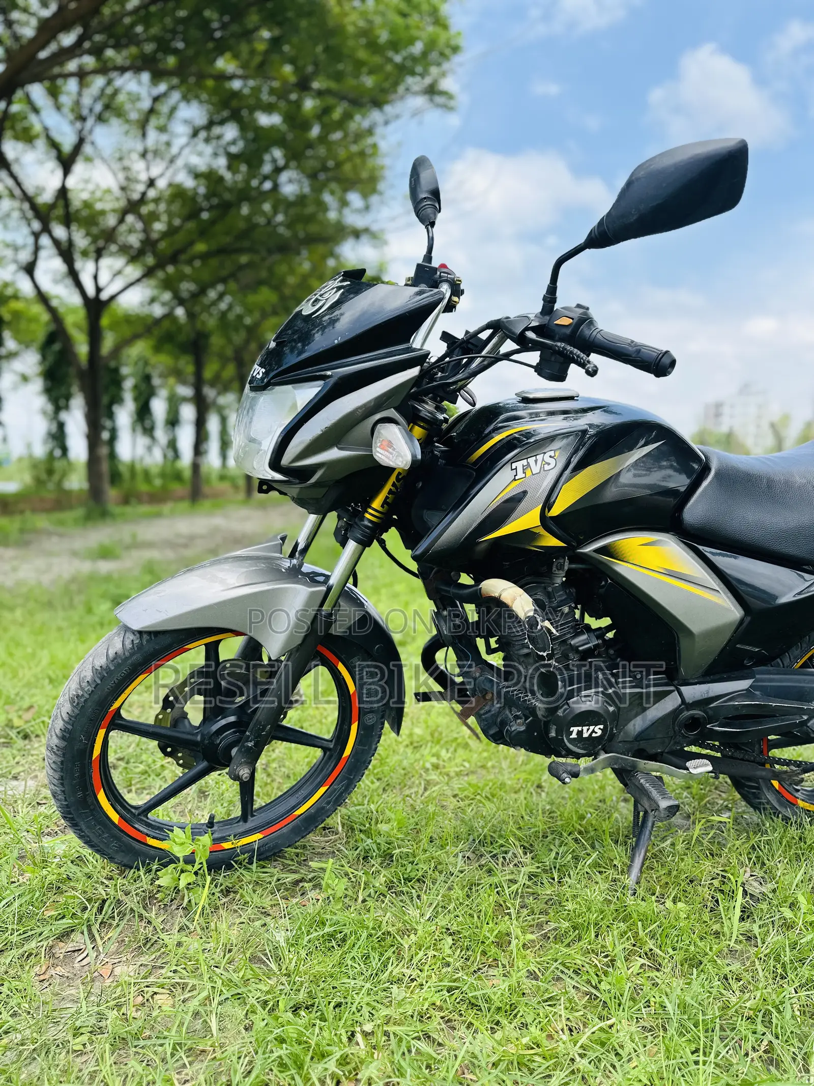 TVS Stryker 125 2023 Yellow