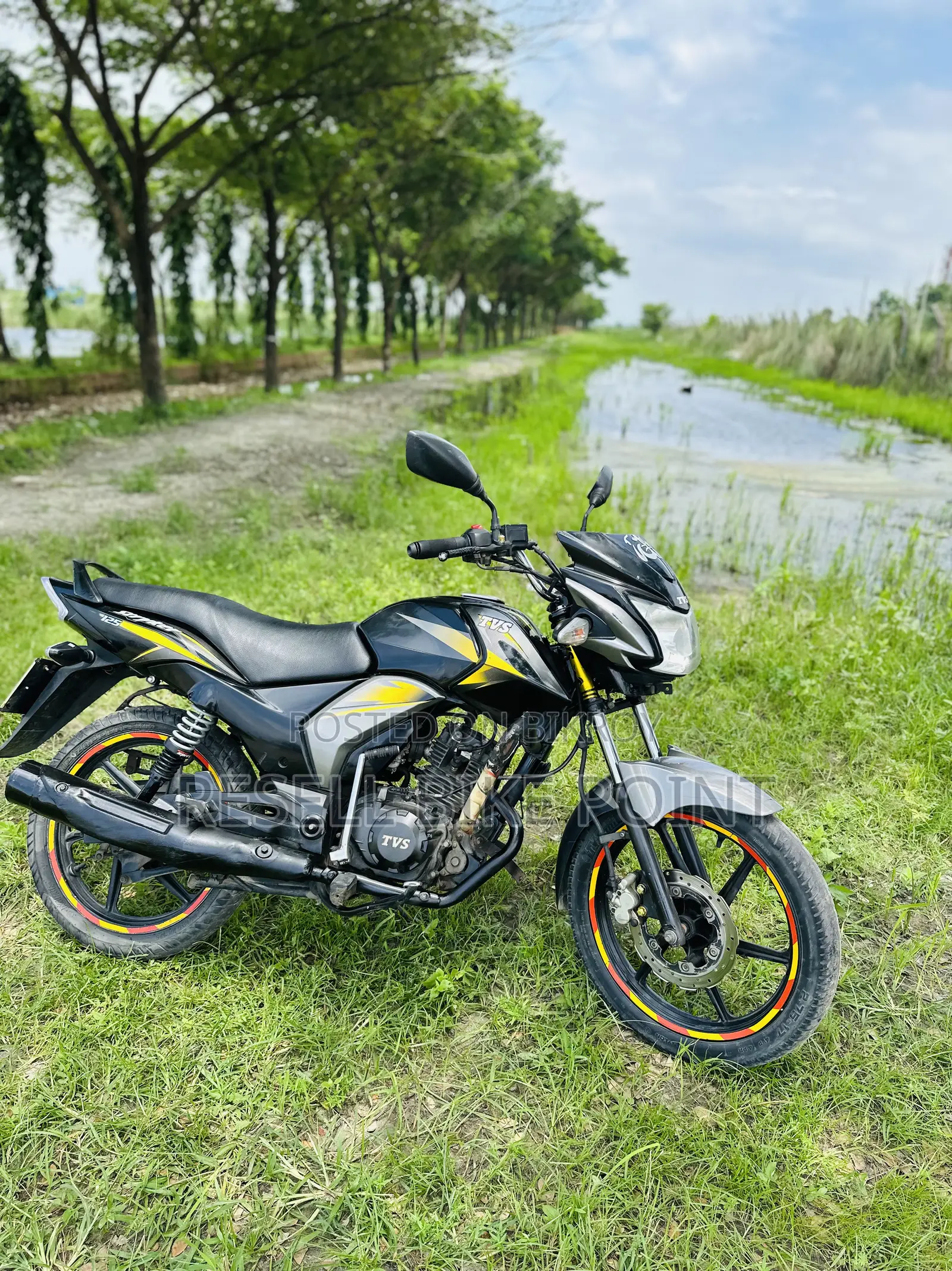 TVS Stryker 125 2023 Yellow