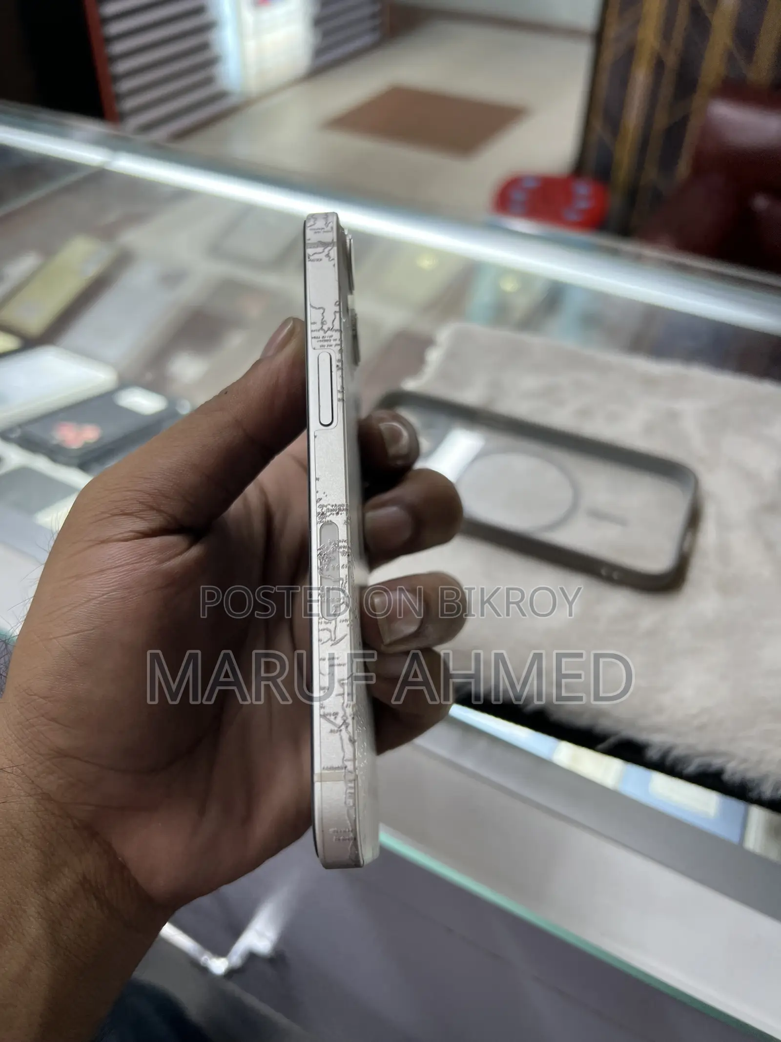 অ্যাপল আইফোন ১৩ ১২৮ জিবি হোয়াইট