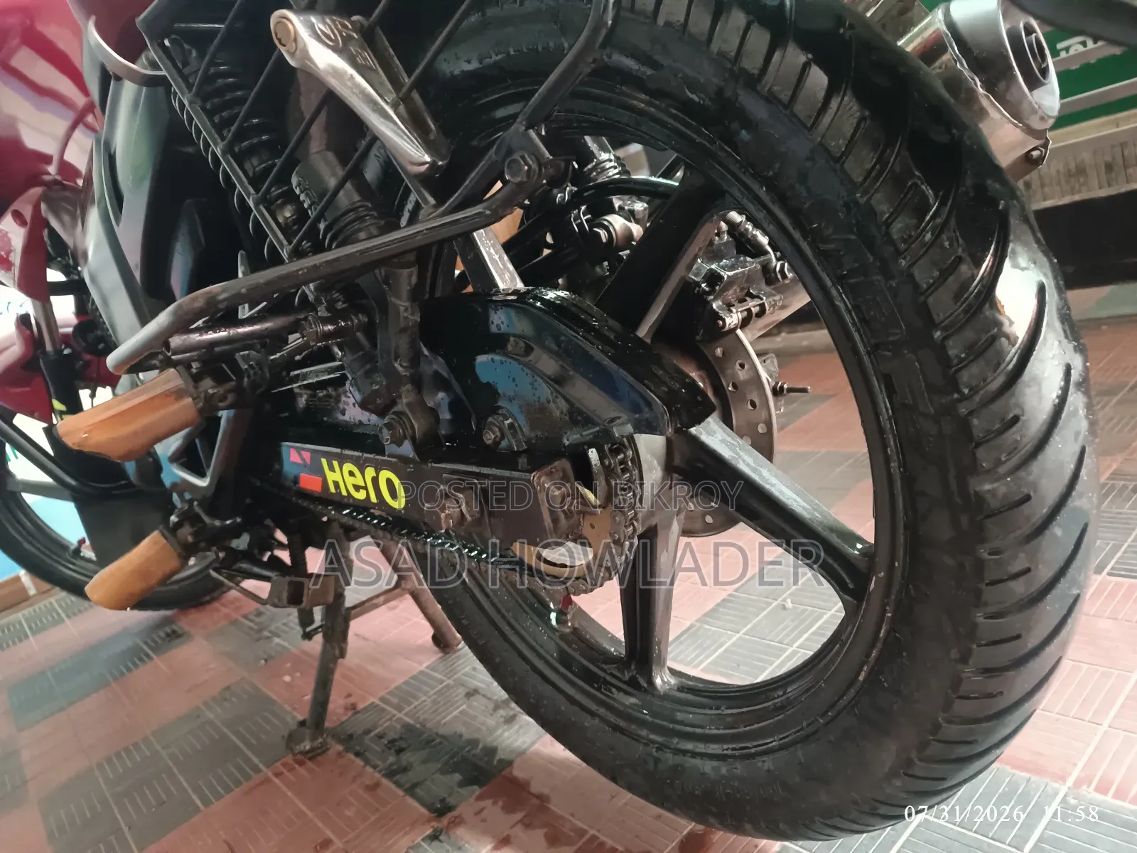 হিরো হাঙ্ক ২০১৮ লাল