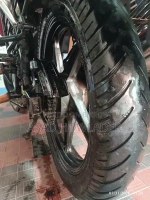 হিরো হাঙ্ক ২০১৮ লাল