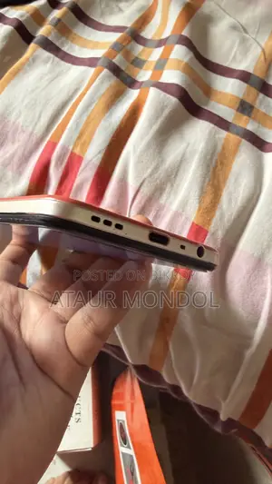 ওপ্পো এফ১৭ ১২৮ জিবি অরেঞ্জ