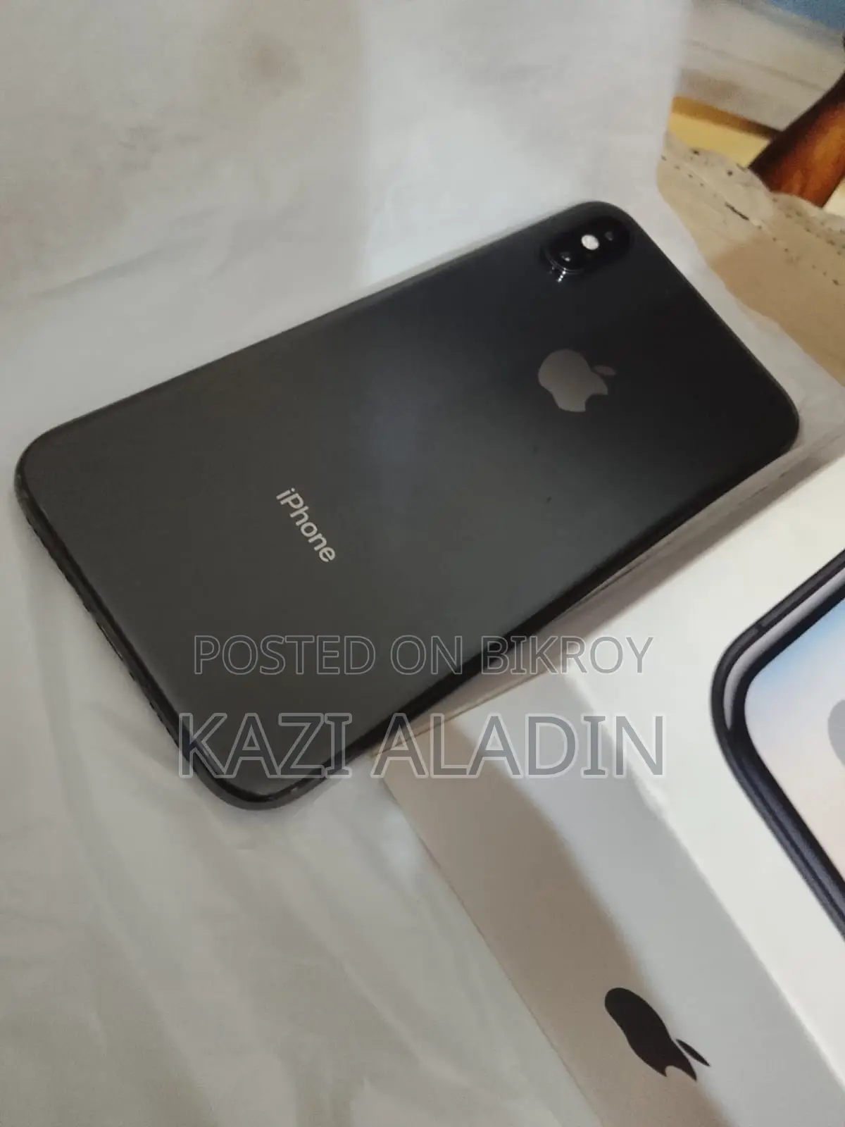 Apple iPhone X 64 GB Gray