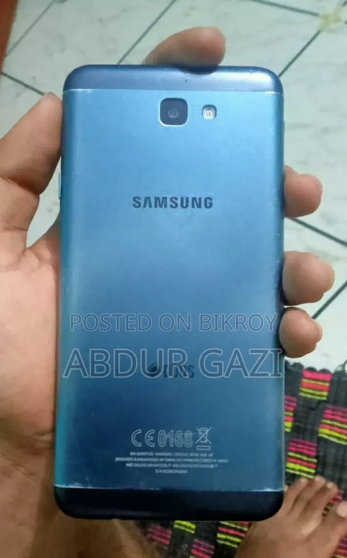 Samsung Galaxy J7 16 GB