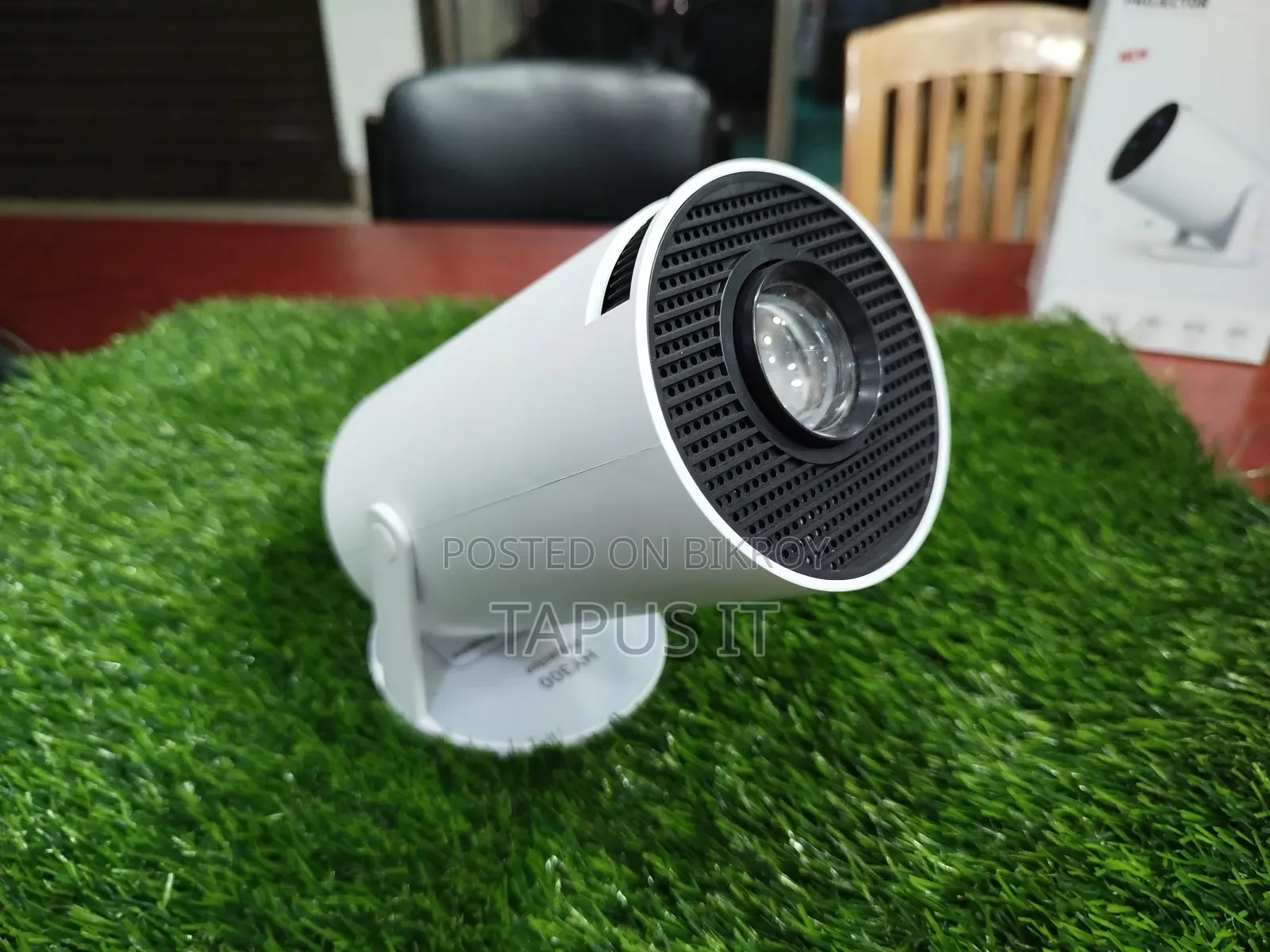 Mini Projector LED With Wi-Fi and Audio