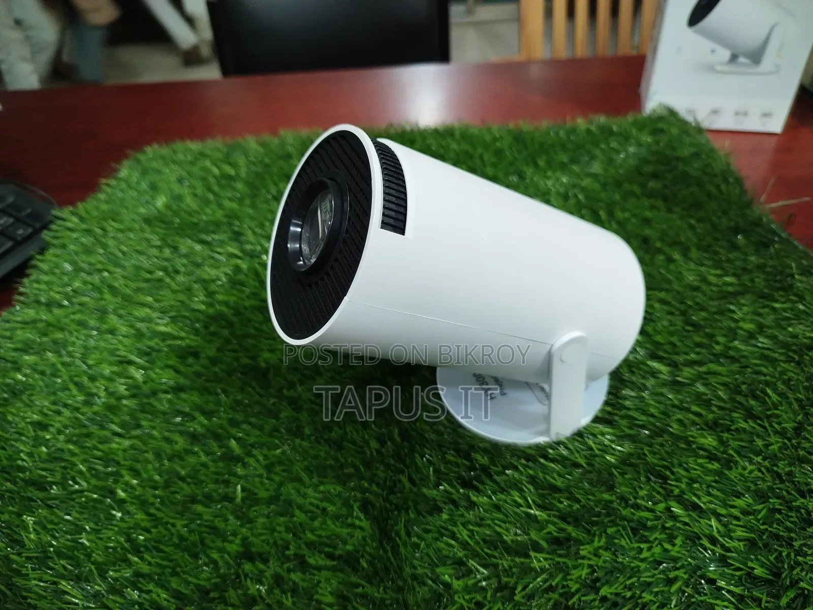 Mini Projector LED With Wi-Fi and Audio