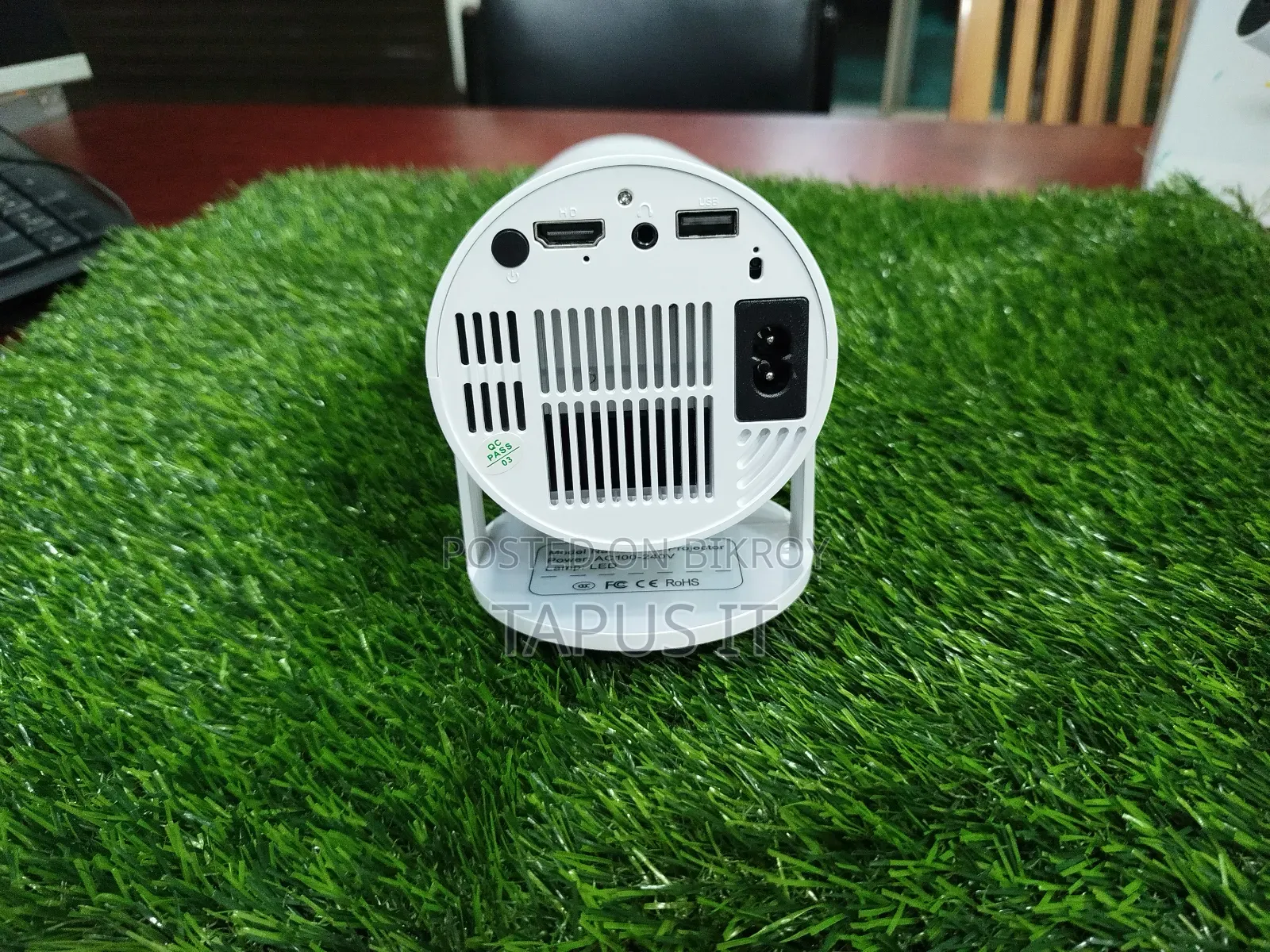 Mini Projector LED With Wi-Fi and Audio