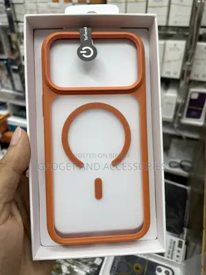 Tadamall Mad Case in iPhone