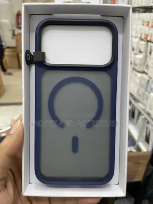 Tadamall Mad Case in iPhone