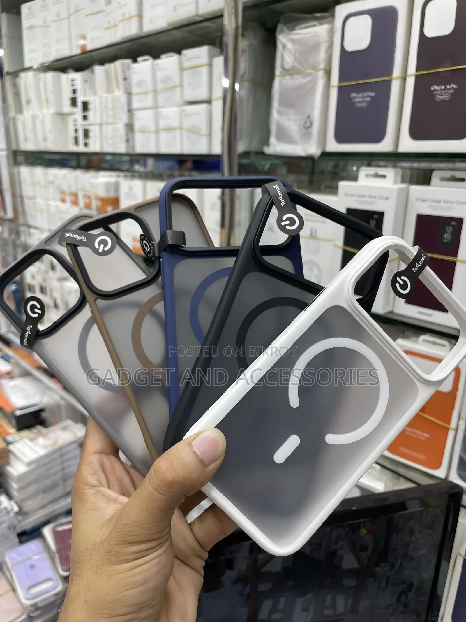 Tadamall Mad Case in iPhone