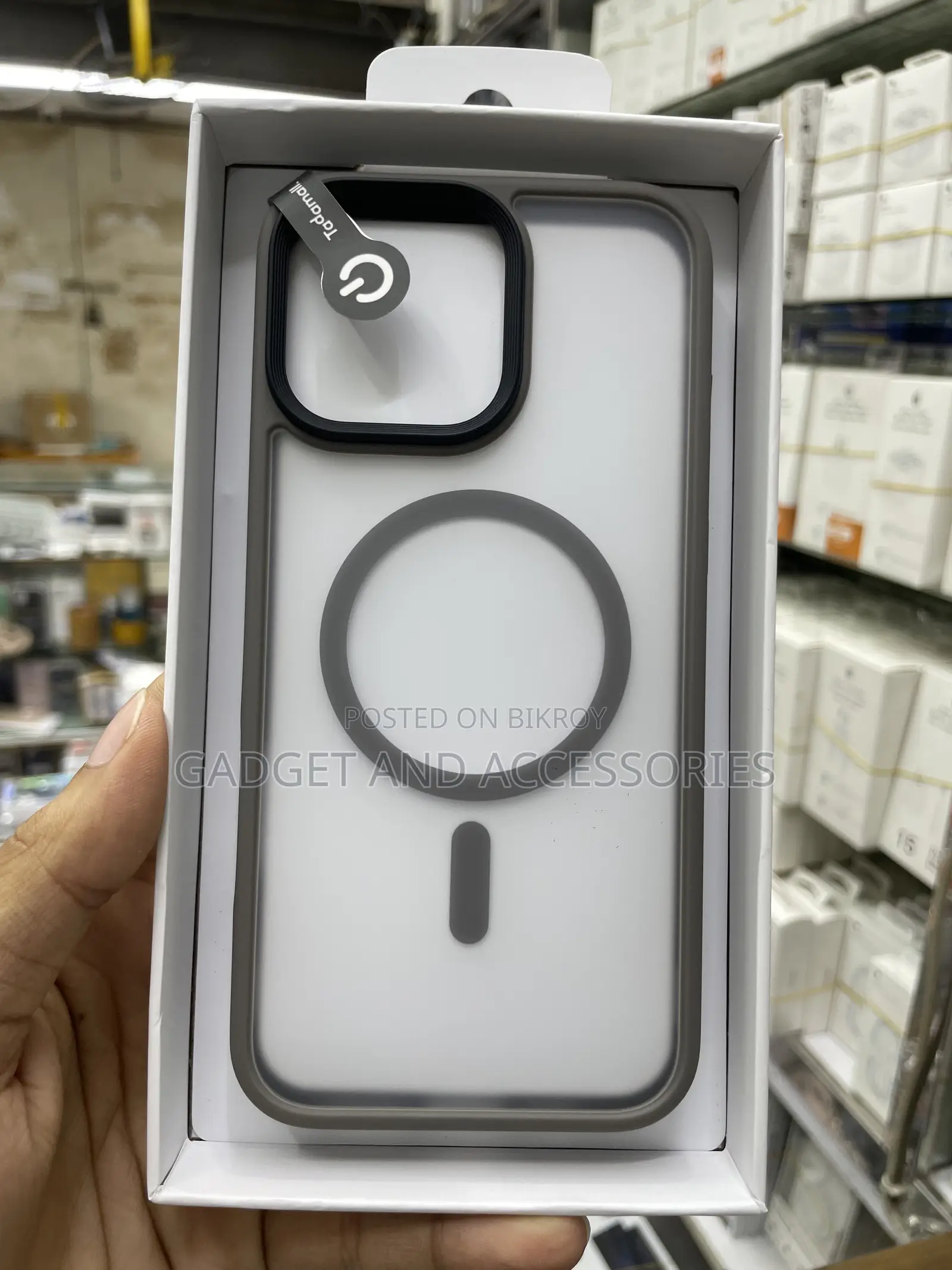 Tadamall Mad Case in iPhone