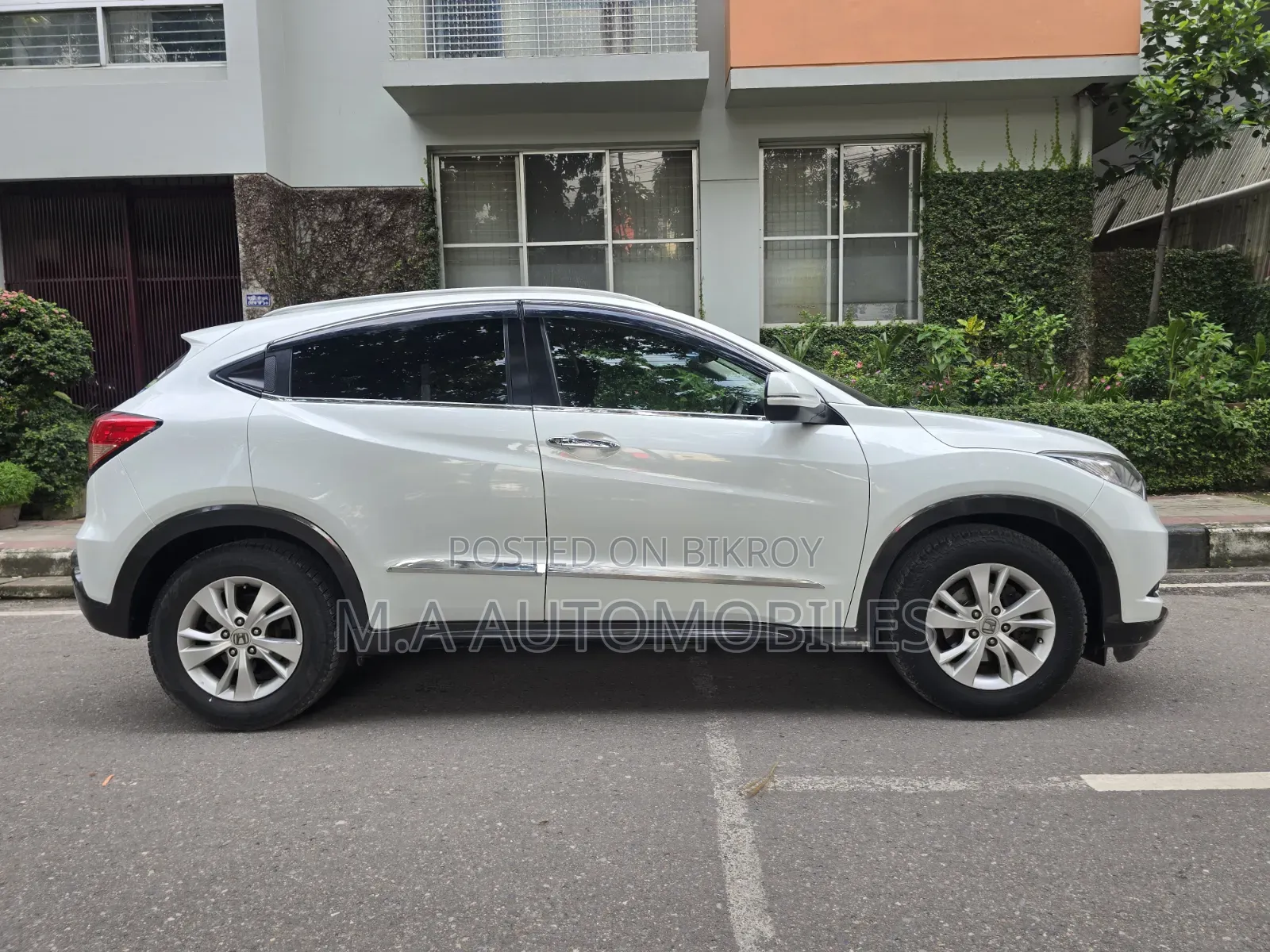 Honda Vezel 2014 Pearl