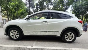 Honda Vezel 2014 Pearl
