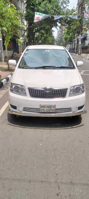 Toyota Corolla 2004 White