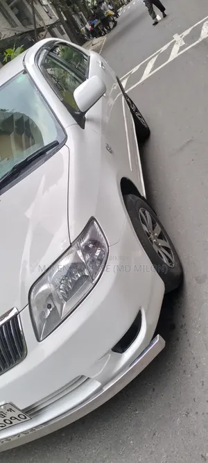 Toyota Corolla 2004 White