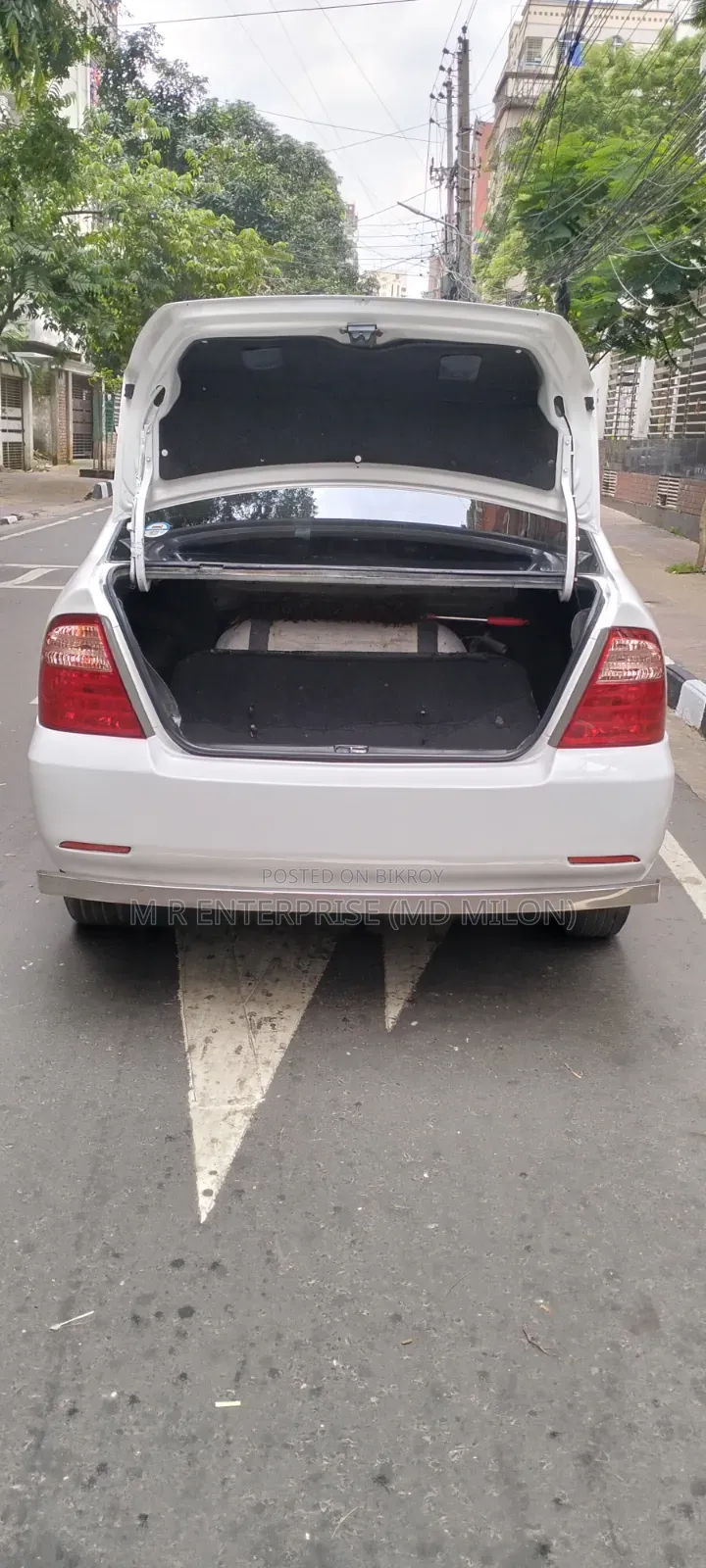 Toyota Corolla 2004 White